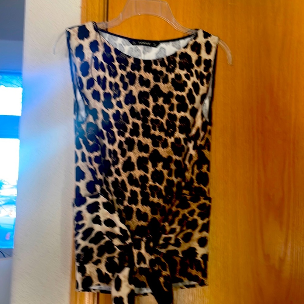 Beautiful Zara top with tie